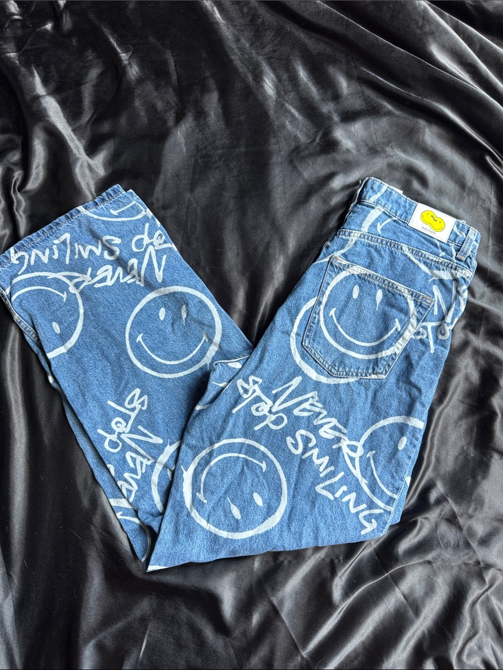 Graphic Smile Print Women’s Blue Denim Jeans